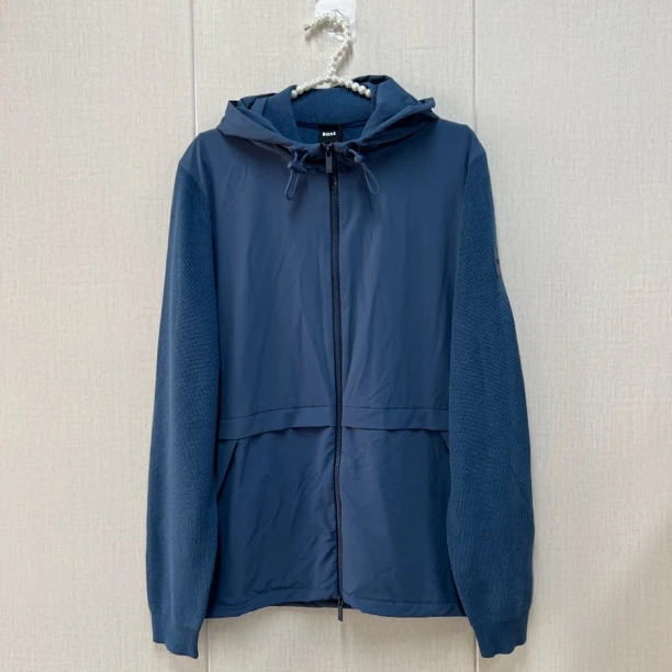 HUGO BOSS/雨果博斯 hu135 蓝色连帽外套 时尚百搭