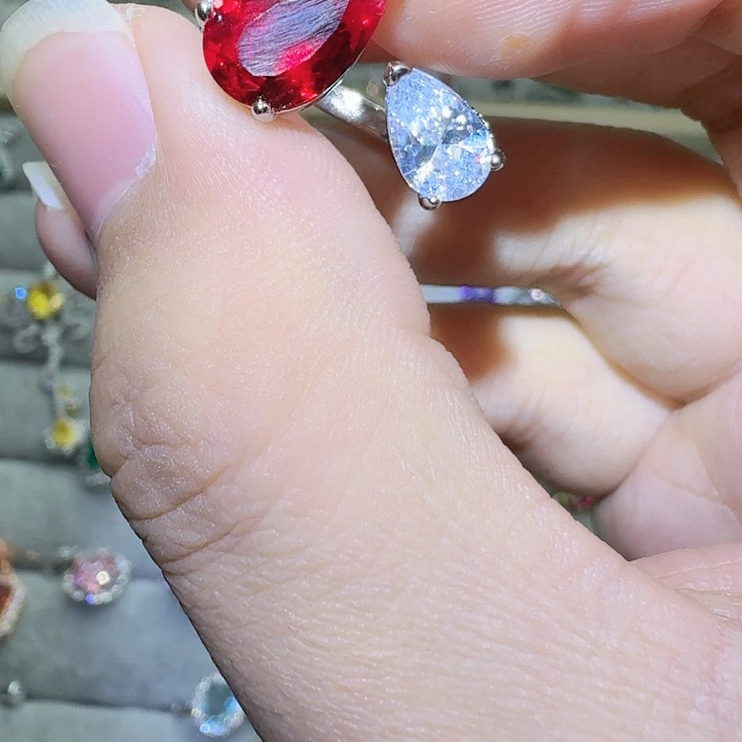 绿水晶戒指银S925镶嵌嫦**屁