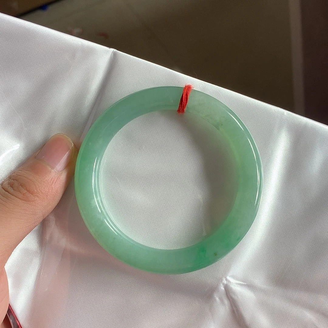 未镶嵌手镯翡翠翡翠