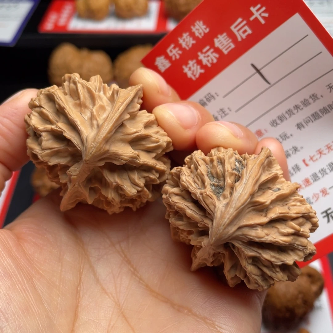 文玩核桃把件小雕