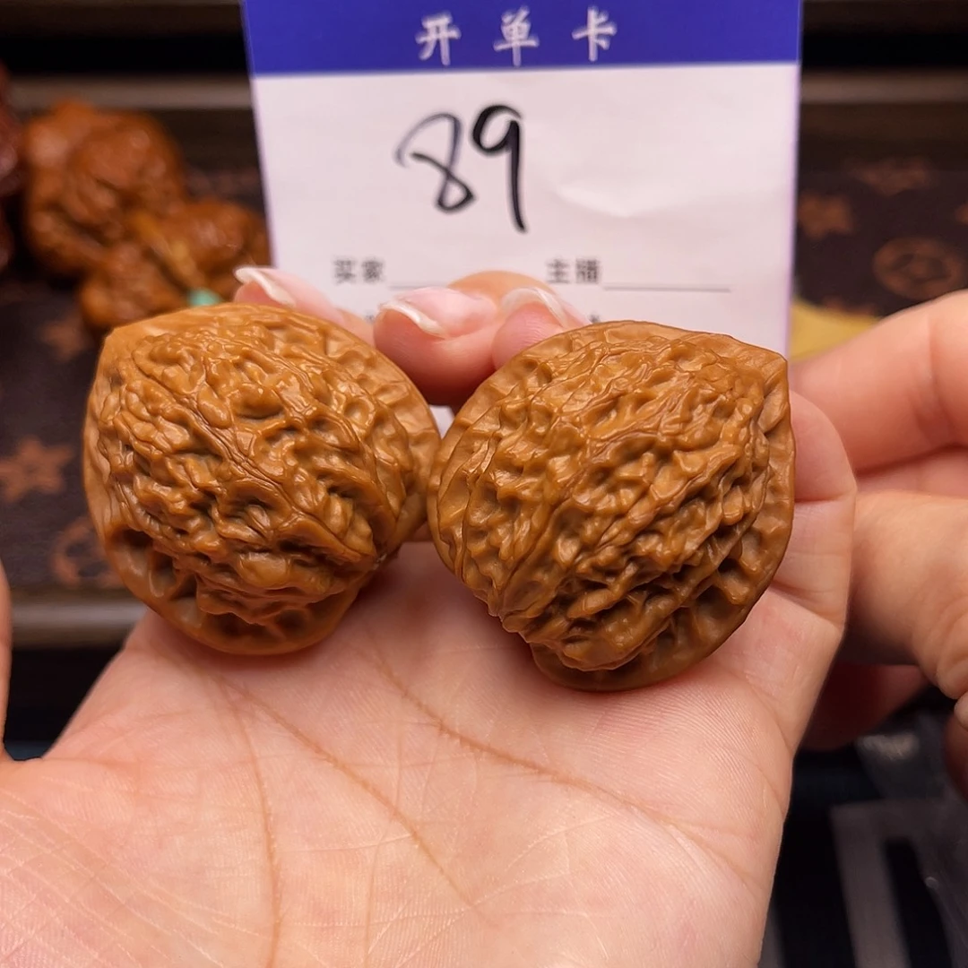 桃核吊坠金牛36尺