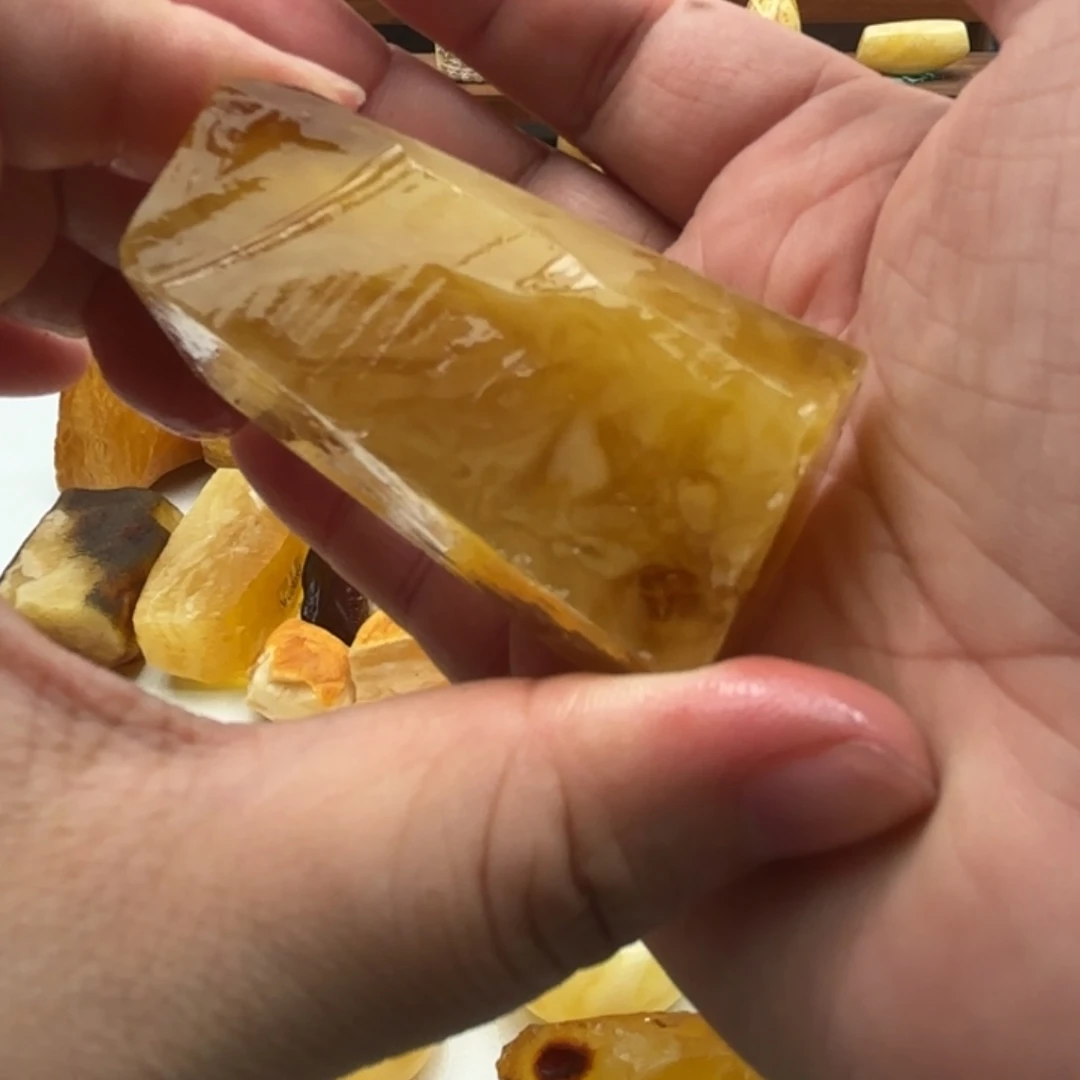 沙***莎定制琥珀未镶嵌蜜蜡