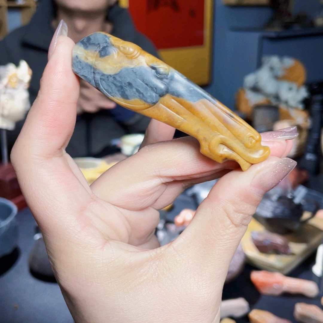 元旦精品马头寿山石