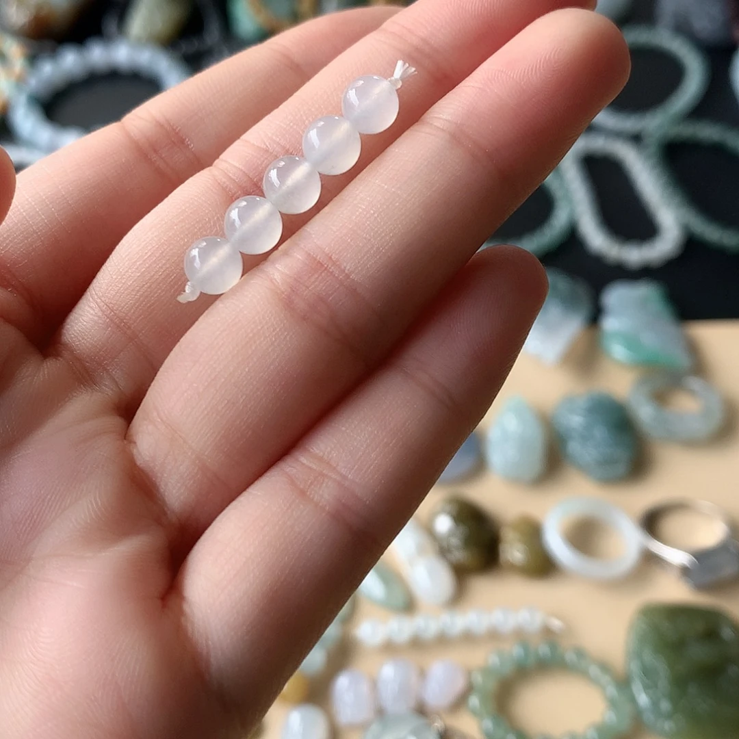 翡翠未镶嵌颈饰珠子