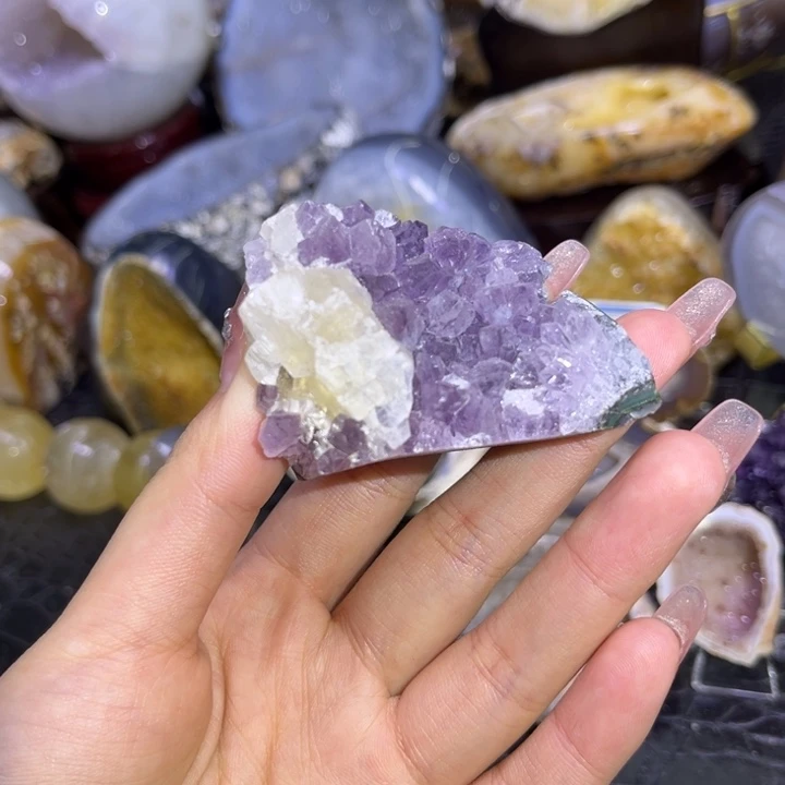 水晶珠宝半成品未镶嵌奇石紫晶块