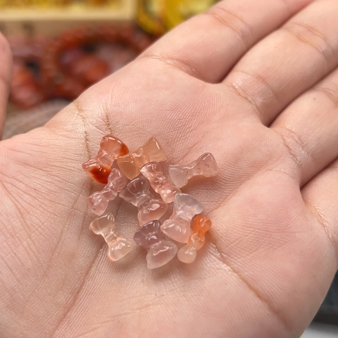 南红玛瑙未镶嵌吊坠(不含链)多样性