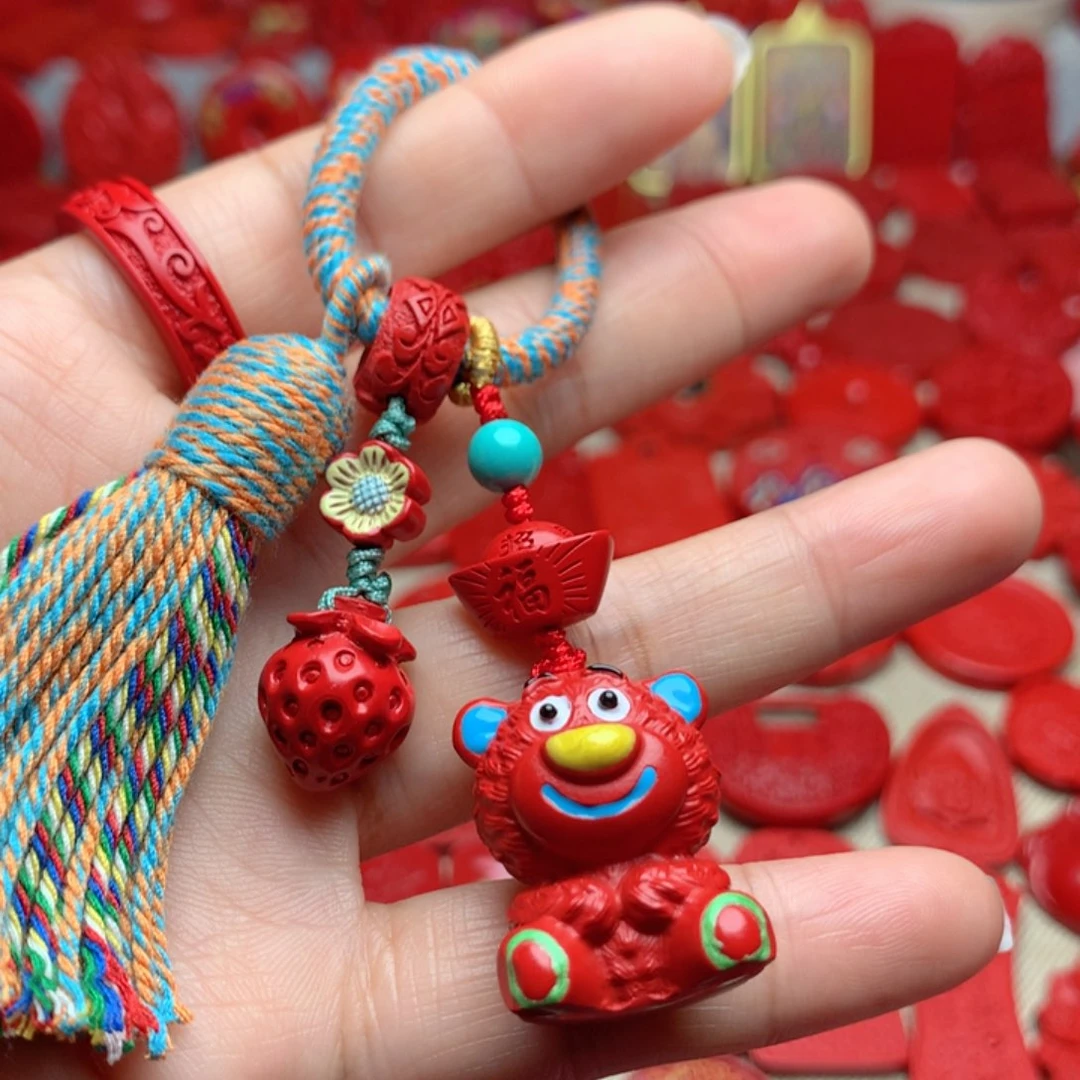 天然辰砂朱砂草莓熊钥匙扣包包挂