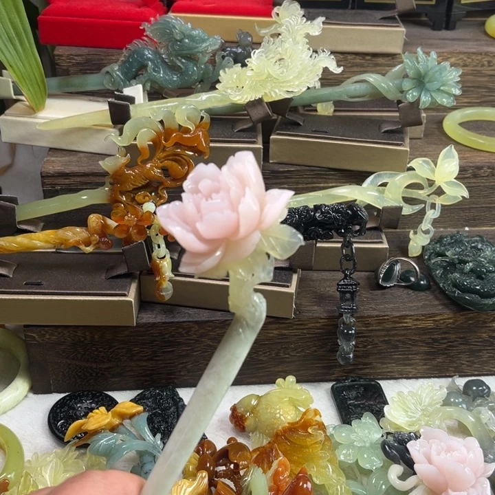 蛇纹石玉发饰合金熊****头