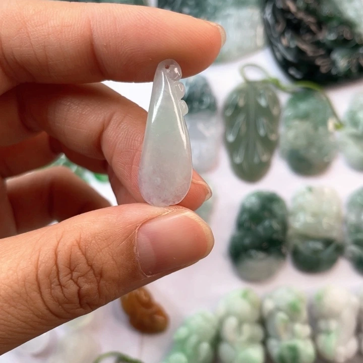 翡翠未镶嵌颈饰天然翡翠