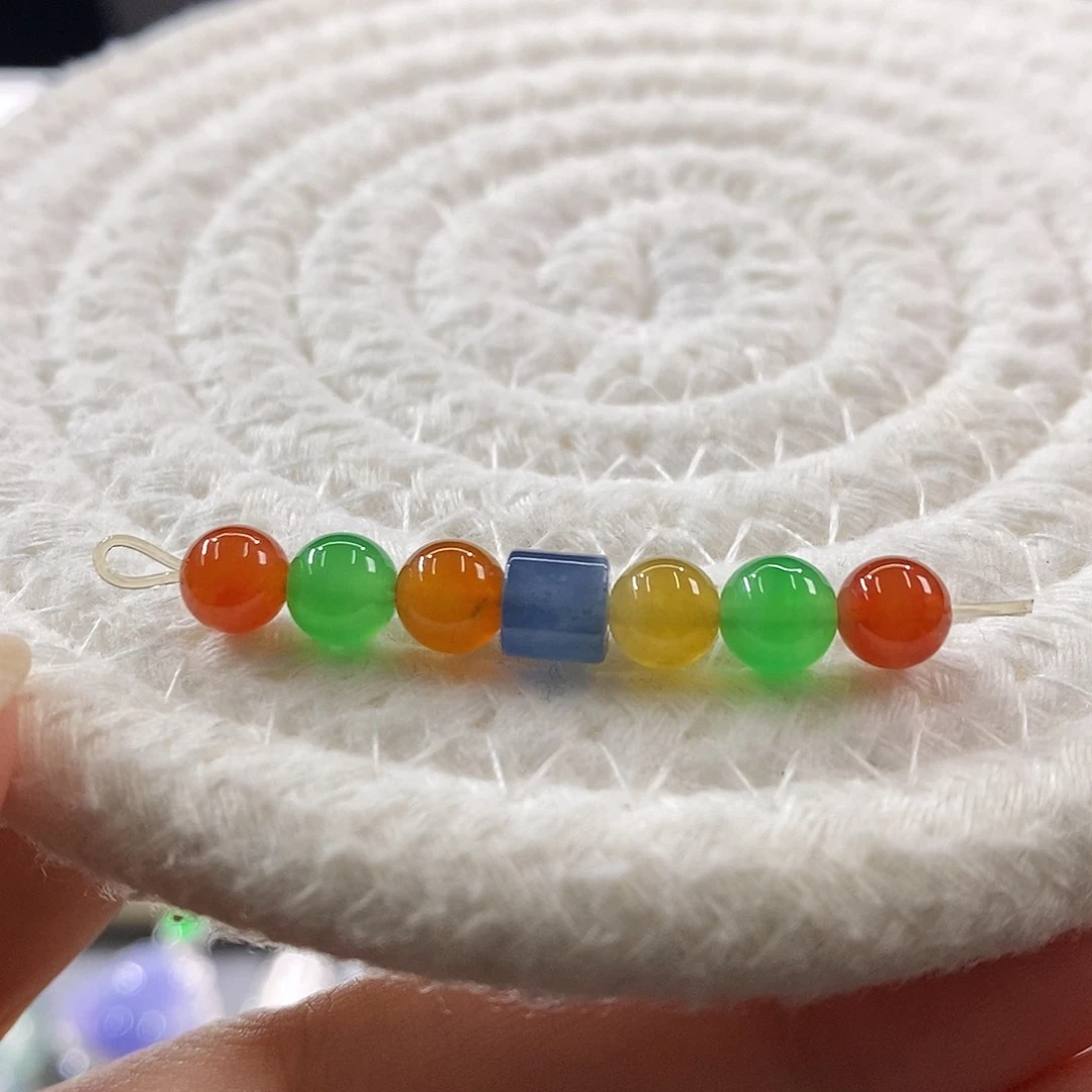 颈饰未镶嵌翡翠彩虹糖