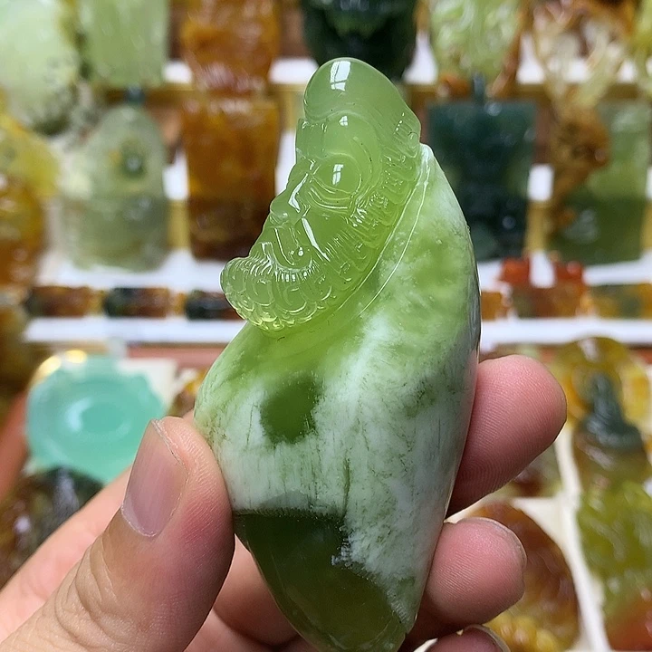 未镶嵌蛇纹石玉珠宝半成品