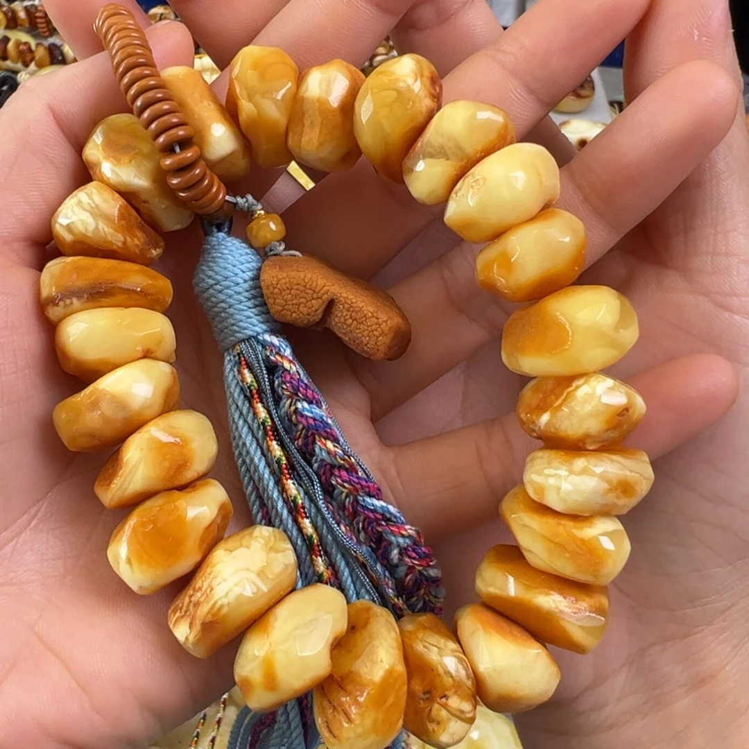 蜜蜡裸石未镶嵌久****?蜜蜡