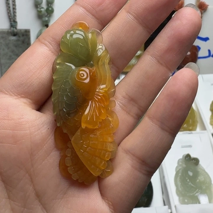 用***7蛇纹石玉未镶嵌吊坠