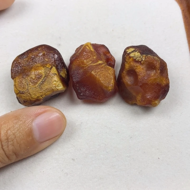 愿***笑定制琥珀未镶嵌定制