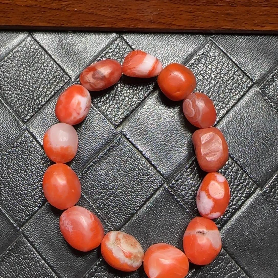 南红玛瑙未镶嵌冷水河随型