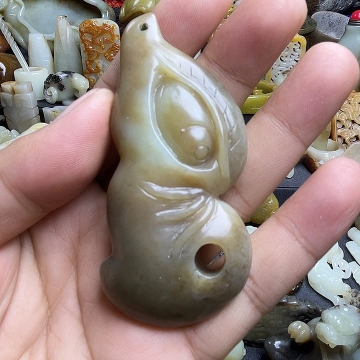 颈饰未镶嵌和田玉