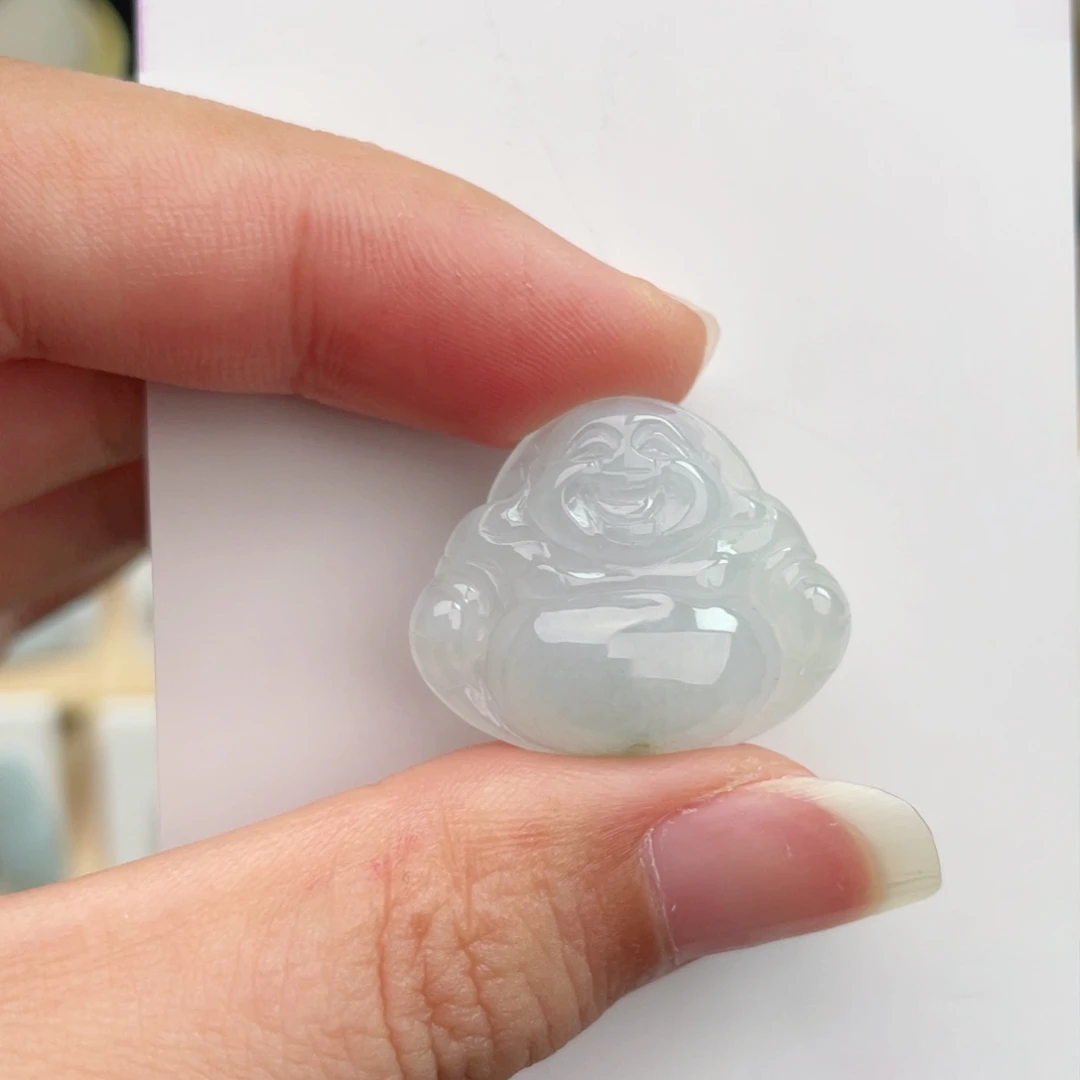 翡翠未镶嵌颈饰佛公