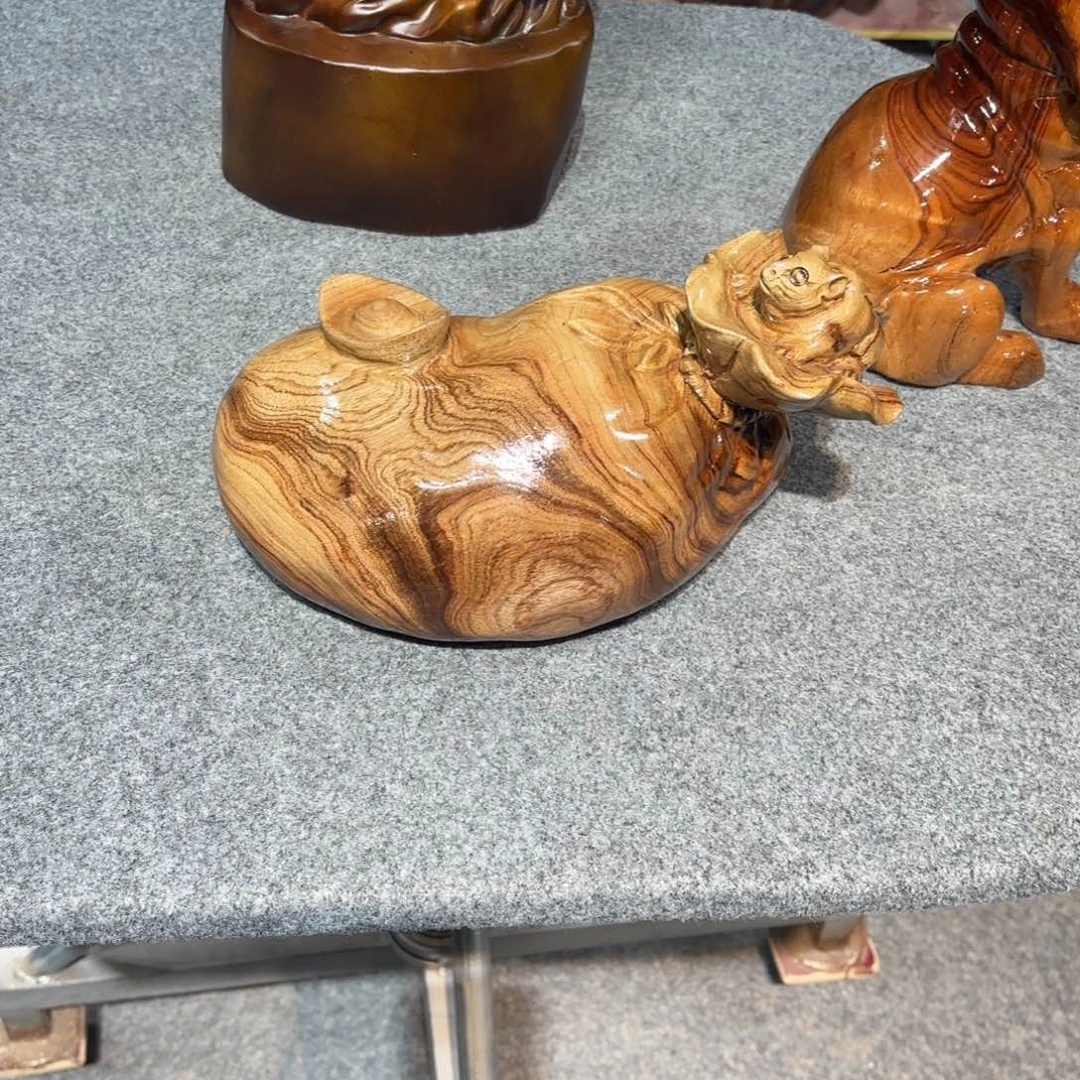 香樟木哥****说香樟木纯手工制作工艺品