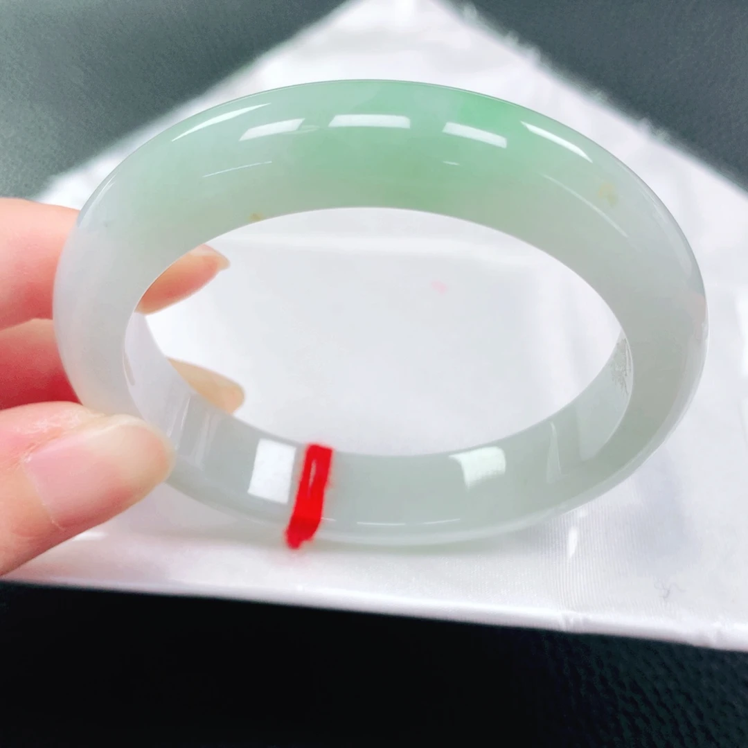 未镶嵌手镯翡翠52圈