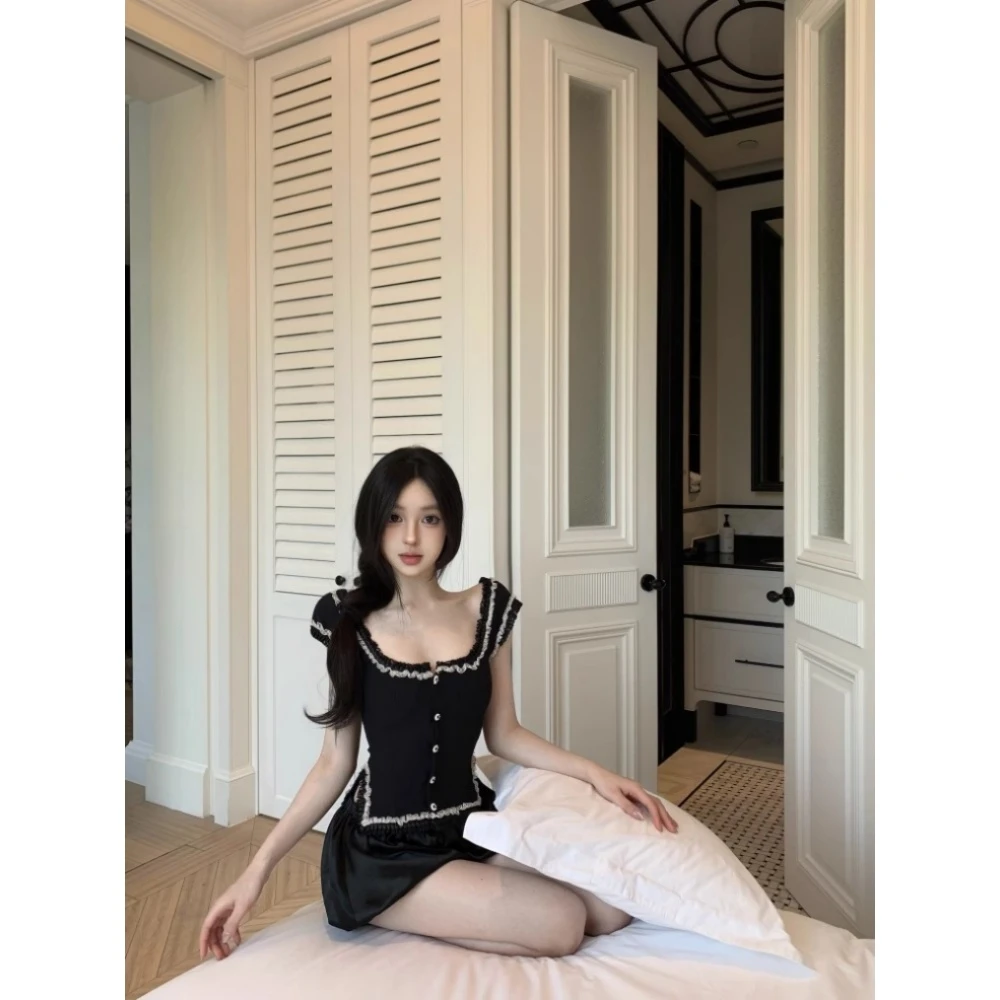 向晚·复古法式俏皮短袖多层蕾丝花边拼接设计感黑色衬衫上衣女