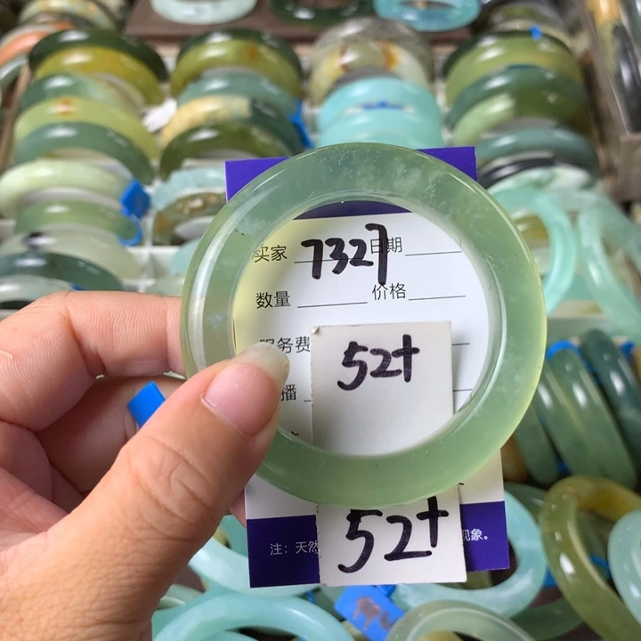 未镶嵌蛇纹石玉手镯7327