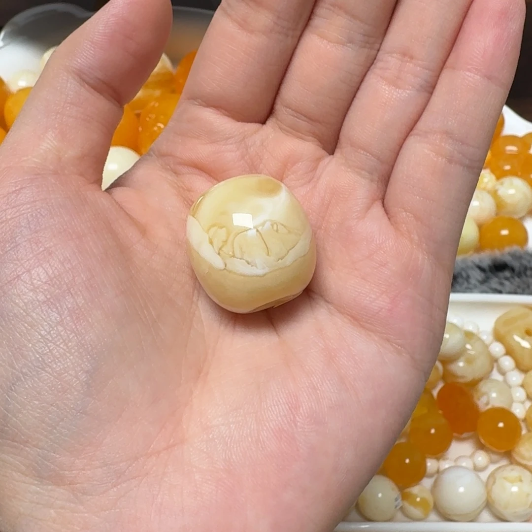 琥珀未镶嵌裸石蜜蜡桶珠