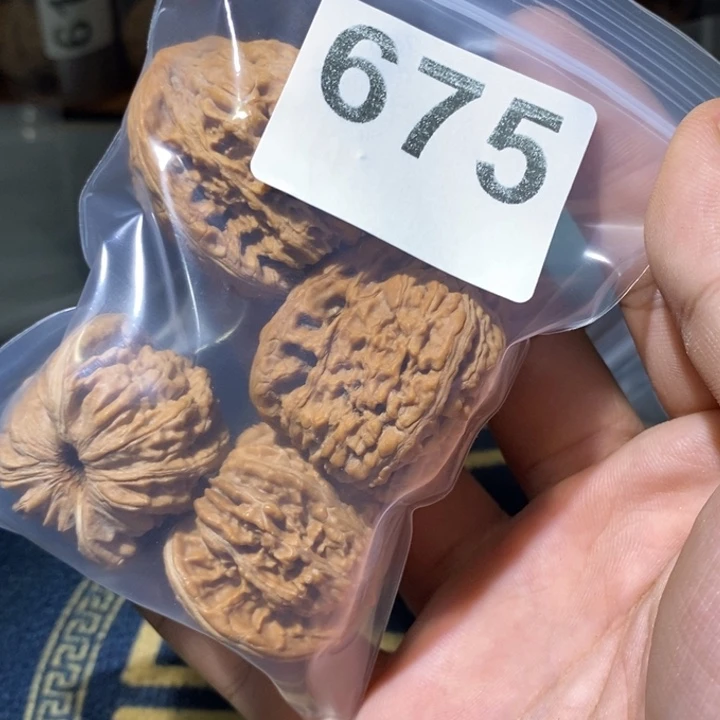 文玩核桃吊坠铁锤675
