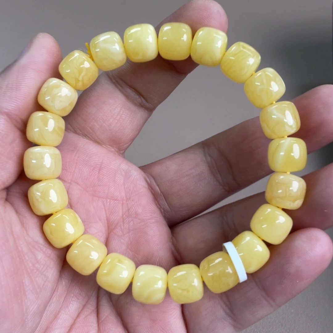 琥珀裸石未镶嵌020000000