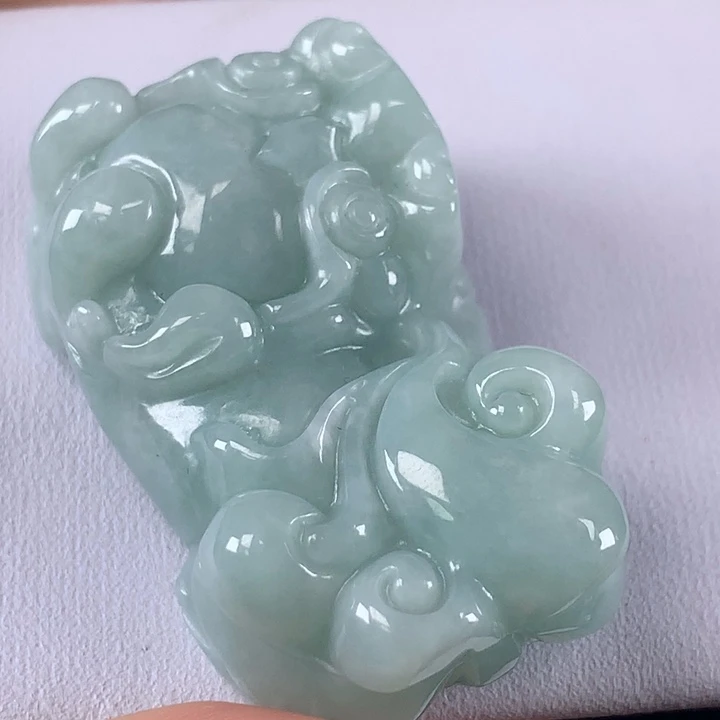 颈饰未镶嵌翡翠貔貅