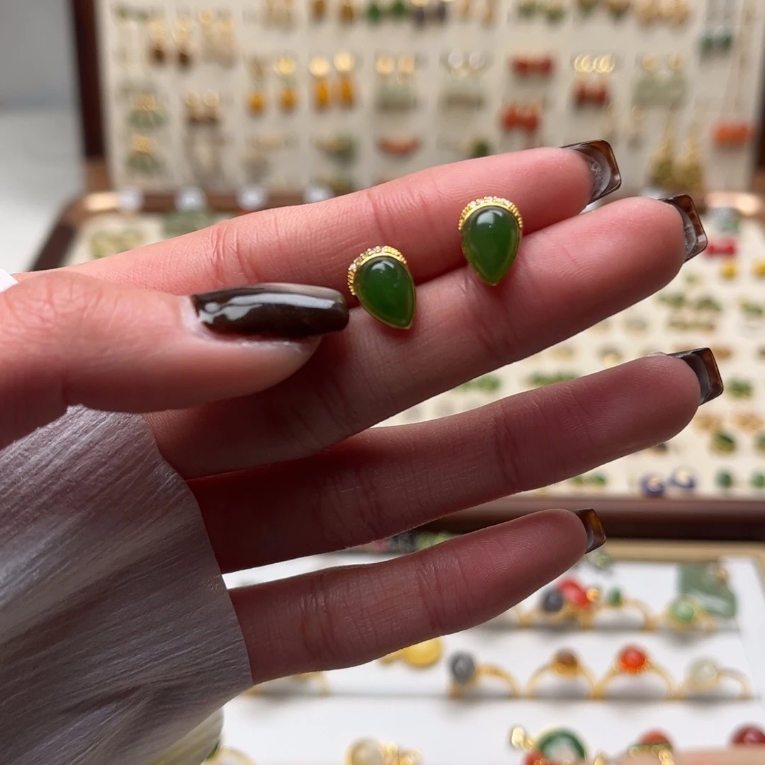 和田玉银S925镀金镶嵌耳坠