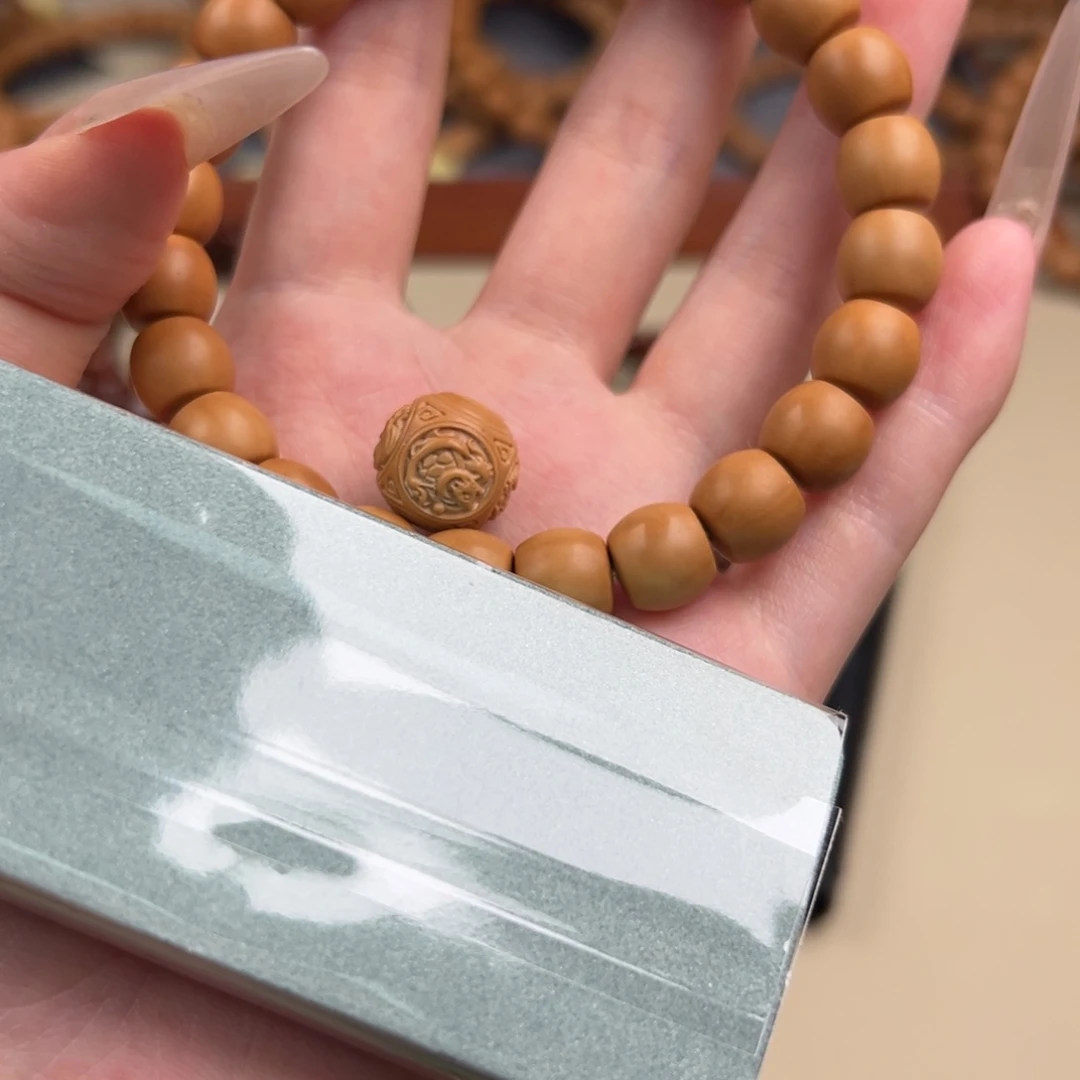 猴头核桃手串自然走色微泛油问天切王46.8➕四大➕抛光➕弹力