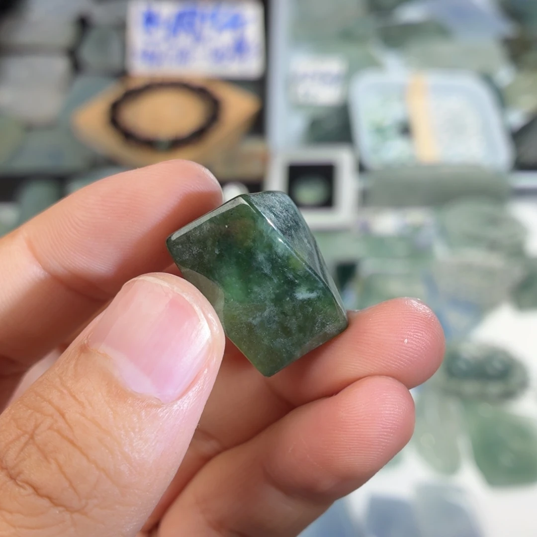 未镶嵌定制翡翠天然缅甸翡翠a货特色件