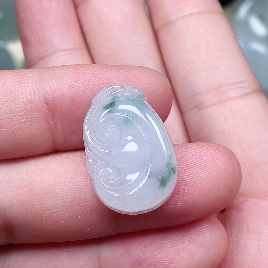 颈饰未镶嵌翡翠如意