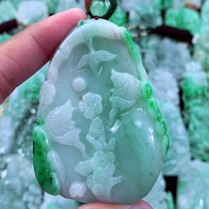 翡翠未镶嵌吊坠(不含链)