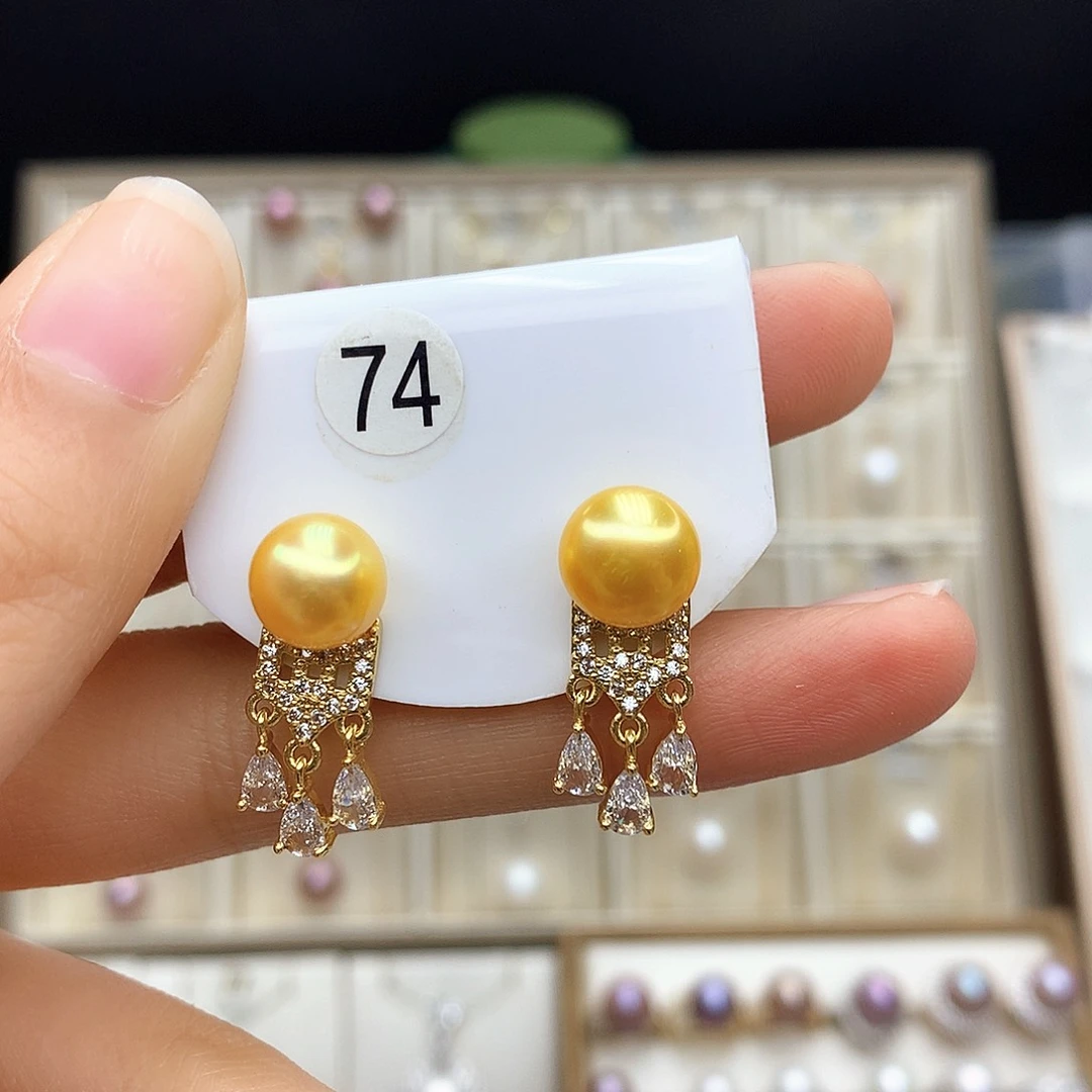 淡水珍珠颈饰合金