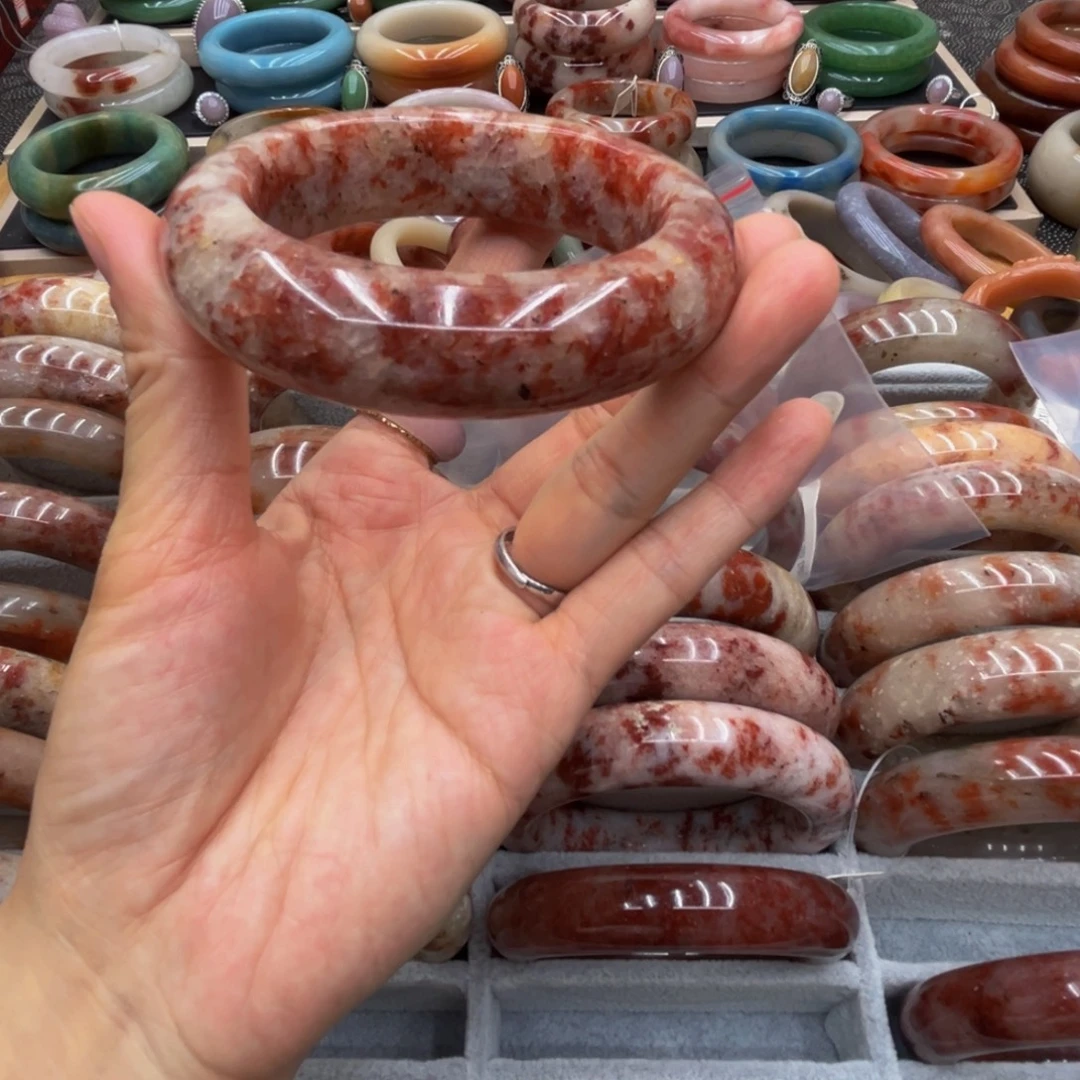 凝***焱石英岩玉未镶嵌圈口58