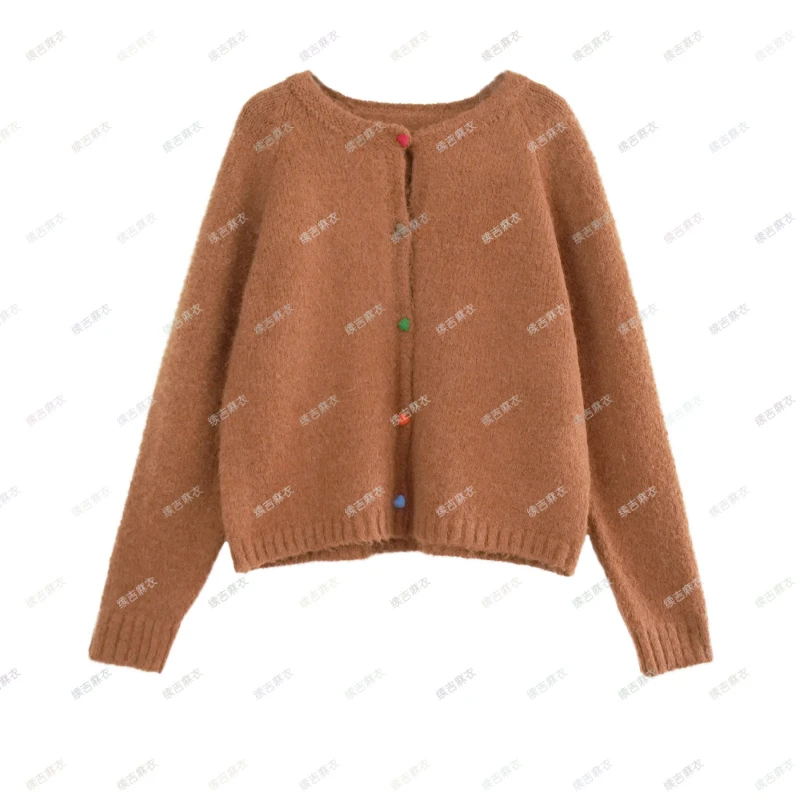 原创设计24-1452气质时尚百搭宽松圆领爱心彩扣针织开衫