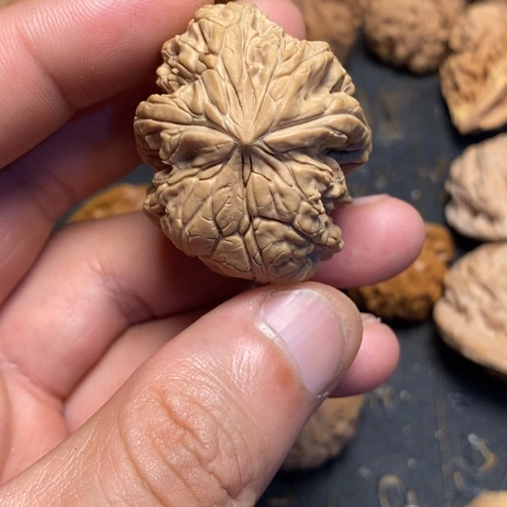 文玩核桃吊坠万**空文玩核桃异形单只