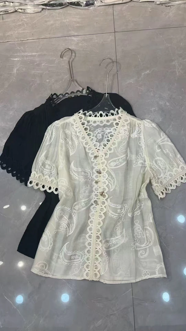 Manmi 重工立体刺绣拼接V领桑蚕丝上衣  1090