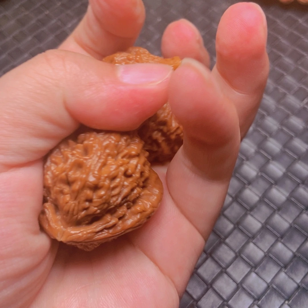 桃核把件昂直播间精品白狮子