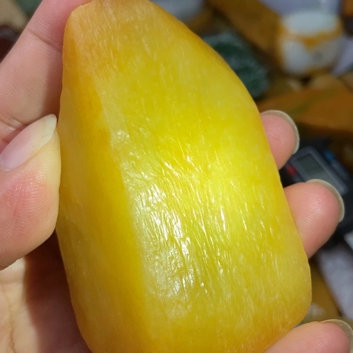 翡翠未镶嵌颈饰缅甸的