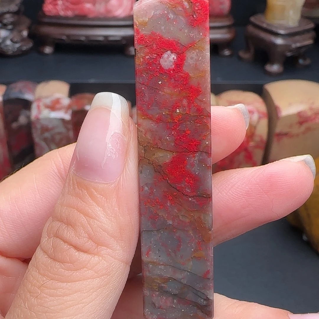 昌化石昌化鸡血石