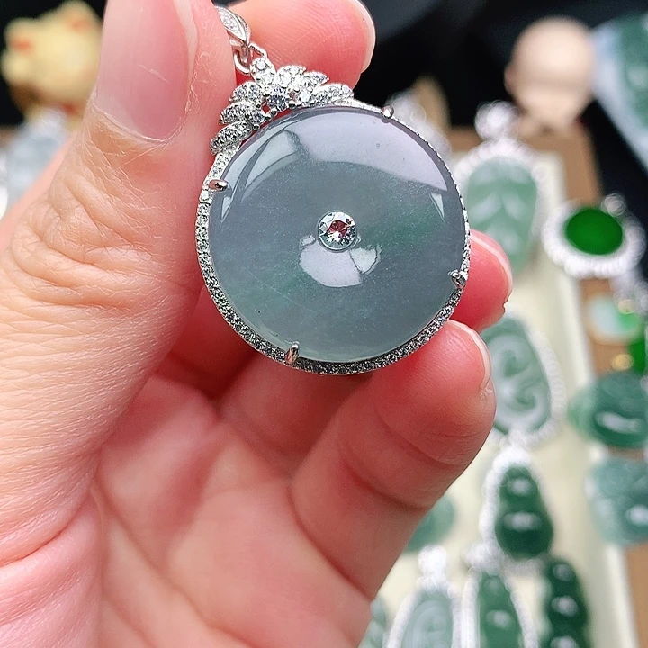 颈饰银S925镶嵌翡翠吊坠