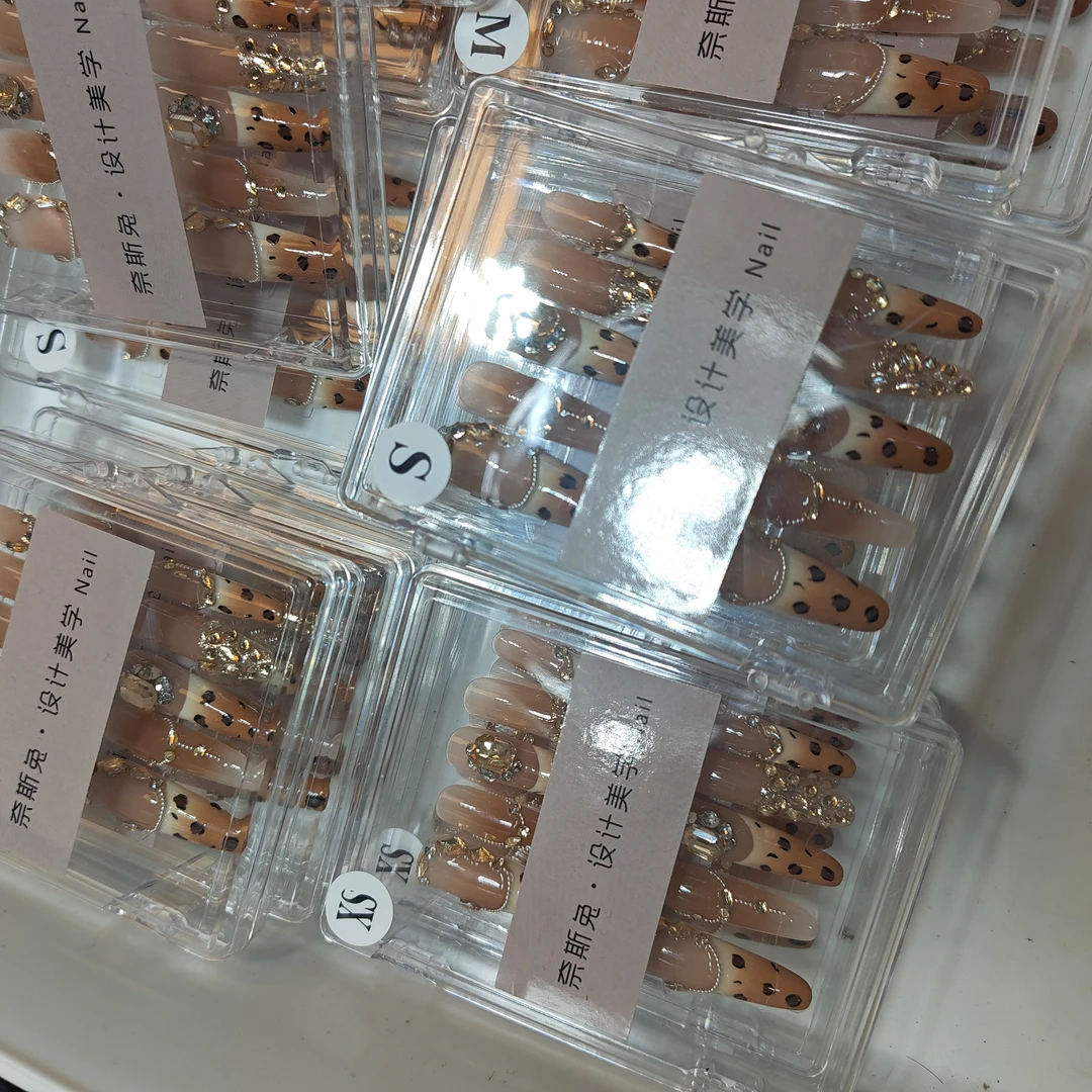 豹纹手工穿戴甲手工穿戴甲