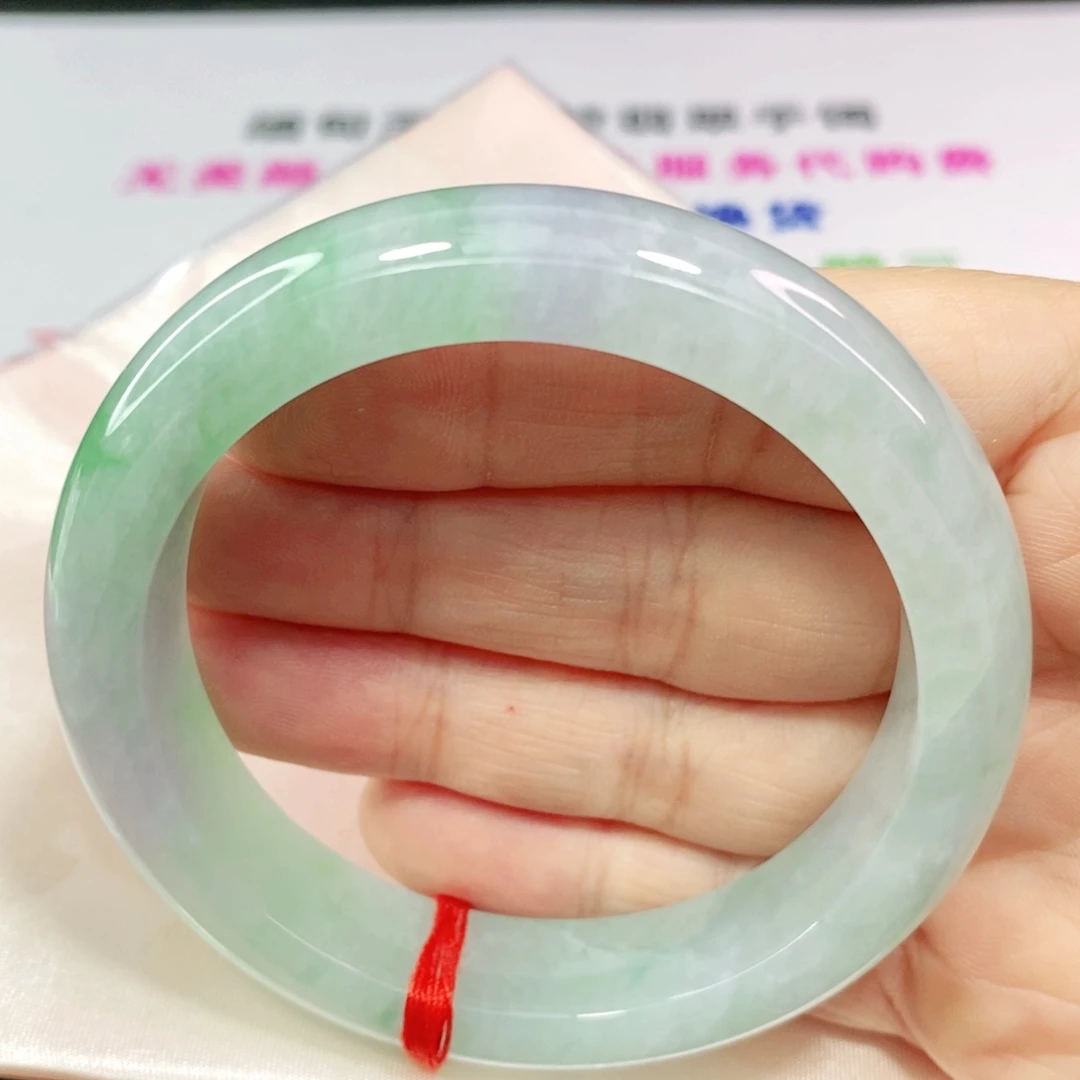 翡翠手镯未镶嵌57.6圈口正圈