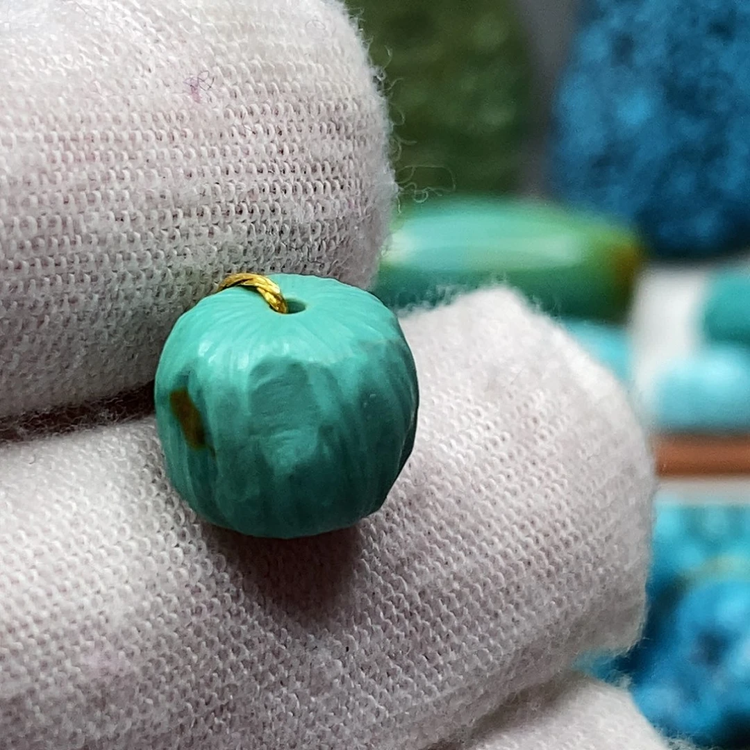 绿松石未镶嵌天然原矿 带武汉地大证书