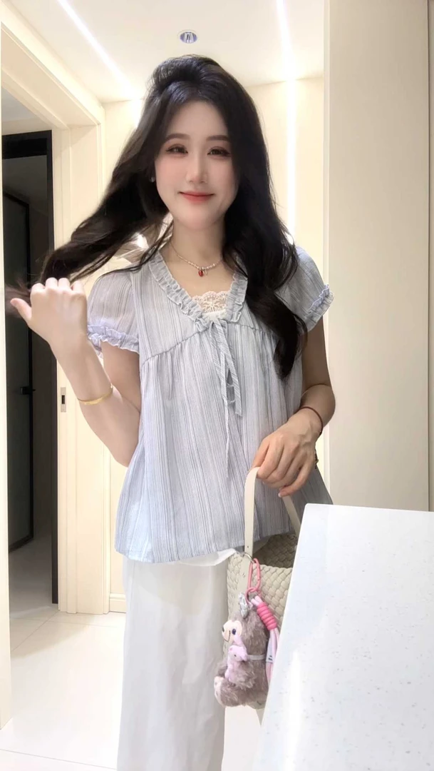 2025夏季新款小清新系带蓝色条纹木耳边假两件短袖衬衫