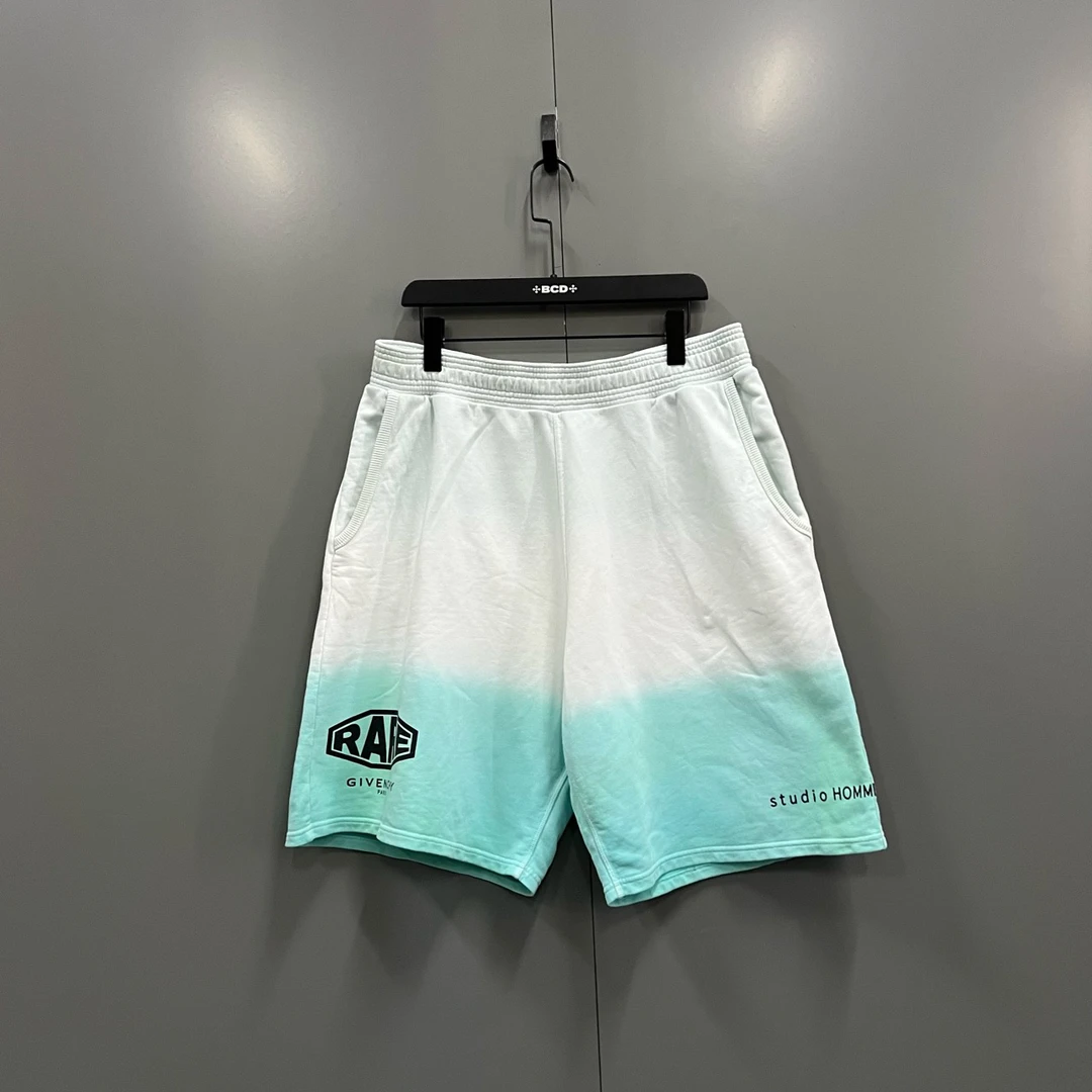 95新 Givenchy/纪梵希 （cc1）渐变印花logo短裤 XL码/破洞污渍