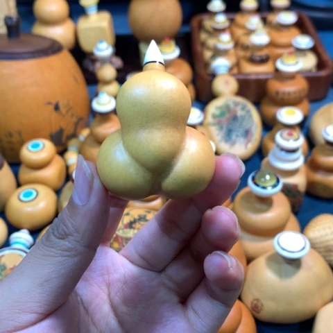 呀呀镶口葫芦葫芦
