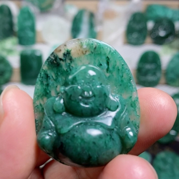 未镶嵌独山玉颈饰